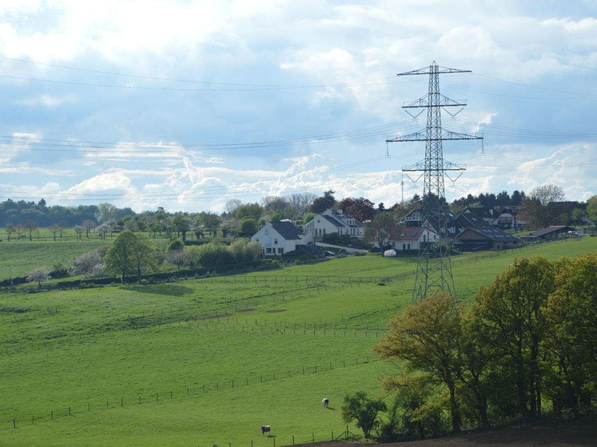 Modern Holiday Home Near Klimmen With Hill View Zewnętrze zdjęcie